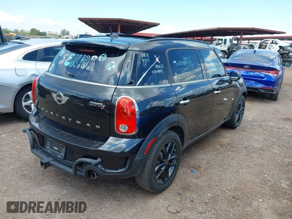 2016 MINI Countryman S with VIN WMWZC3C58GWT08660, listed as a IAAI auction lot 42407283 with 66,588 mi miles and . Bid and sale history available at DreamBid. Image 4.