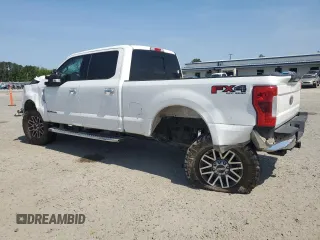 2019 Ford F-250 XL with VIN 1FT7W2BT4KED34411, listed as a Copart auction lot 54476875 with 185,274 mi miles and Salvage title. Bid and sale history available at DreamBid. Image 2.
