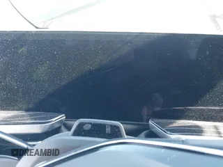 2025 Cadillac Escalade z VIN 1GYS8ERL0SR151490, wystawiony jako IAAI lot #41378504 z przebiegiem Nie podano mil oraz . Historia ofert i sprzedaży dostępna na DreamBid. Obrazek 15.