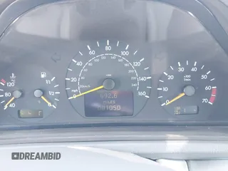 2001 Mercedes-Benz CLK with VIN WDBLK65G51T070320, listed as a IAAI auction lot 42001115 with 81,050 mi miles. Bid and sale history available at carsss.com. Image 7.