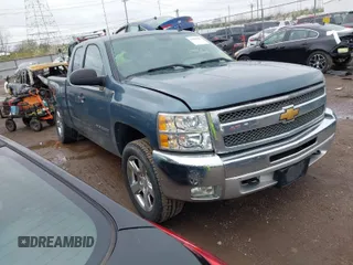 2012 Chevrolet Silverado 1500 LT with VIN 1GCRKSE7XCZ200421, listed as a IAAI auction lot 41905987 with 270,145 mi miles. Bid and sale history available at carsss.com. Image 1.