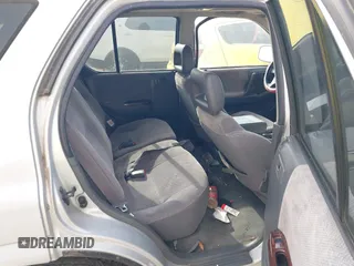 1998 Isuzu Rodeo S с VIN 4S2CM58W5W4350642, выставлен на аукционе IAAI как лот 41545706 с пробегом Не указан миль и . История ставок и продаж доступна на DreamBid. Изображение 8.