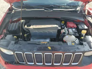 2020 Jeep Renegade Altitude z VIN ZACNJABB9LPL40007, wystawiony jako Copart lot #52416945 z przebiegiem Nie podano mil oraz Szkoda całkowita • Salvage title. Historia ofert i sprzedaży dostępna na DreamBid. Obrazek 11.