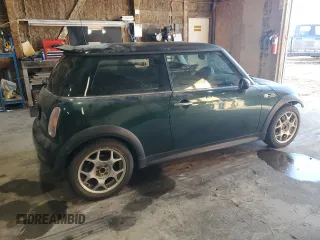 2003 MINI Hardtop S with VIN WMWRE33443TD68483, listed as a Copart auction lot 48637035 with 115,907 mi miles and Clean Title. Bid and sale history available at DreamBid. Image 3.