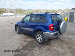 2005 Toyota RAV4 with VIN JTEHD20V956046988, listed as a IAAI auction lot 41963084 with 151,036 mi miles. Bid and sale history available at carsss.com. Image 3.