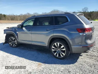 2022 Volkswagen Atlas SEL Premium R-Line with VIN 1V2FR2CA1NC501595, listed as a Copart auction lot 47357345 with 47,354 mi miles and Salvage title. Bid and sale history available at DreamBid. Image 2.