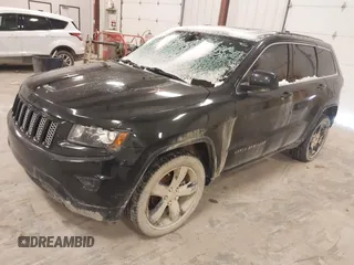 2015 Jeep Grand Cherokee Laredo with VIN 1C4RJFAG3FC607827, listed as a IAAI auction lot 41298397 with 198,171 mi miles. Bid and sale history available at carsss.com. Image 17.