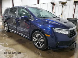 2022 Honda Odyssey Touring with VIN 5FNRL6H8XNB037772, listed as a Copart auction lot 52757215 with 358,099 mi miles and Salvage Title. Bid and sale history available at DreamBid. Image 4.