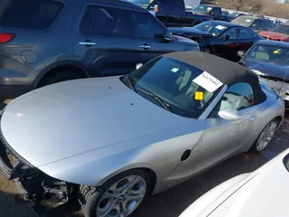 2003 BMW Z4 3.0i с VIN 4USBT53463LU04915, выставлен на аукционе IAAI как лот 41675402 с пробегом 69 036 миль миль и . История ставок и продаж доступна на DreamBid. Изображение 14.