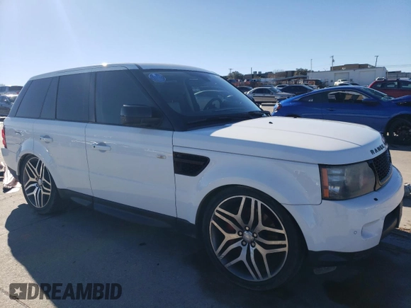 2013 Land Rover Range Rover Sport SC with VIN SALSH2E41DA772749, listed as a Copart auction lot 41518915 with 107,256 mi miles and Salvage Title. Bid and sale history available at carsss.com. Image 4.
