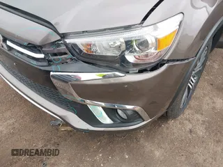 2018 Mitsubishi Outlander SEL z VIN JA4AR4AWXJZ020218, wystawiony jako IAAI lot #41705379 z przebiegiem 113 207 mil mil oraz . Historia ofert i sprzedaży dostępna na DreamBid. Obrazek 6.