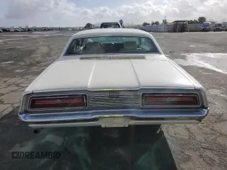 1969 Ford Thunderbird with VIN 9J83N122985, listed as a Copart auction lot 49285385 with 22,722 mi miles and Clean Title. Bid and sale history available at DreamBid. Image 6.