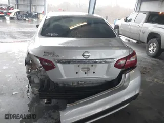 2018 Nissan Altima 2.5 SL with VIN 1N4AL3APXJC128387, listed as a IAAI auction lot 41370583 with 1 mi miles. Bid and sale history available at carsss.com. Image 16.