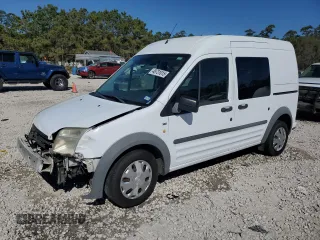 2013 Ford Transit Connect XLT z VIN NM0LS6BN9DT137250, wystawiony jako Copart lot #48731015 z przebiegiem 131 522 mil mil oraz Szkody całkowita. Historia ofert i sprzedaży dostępna na DreamBid. Obrazek 1.