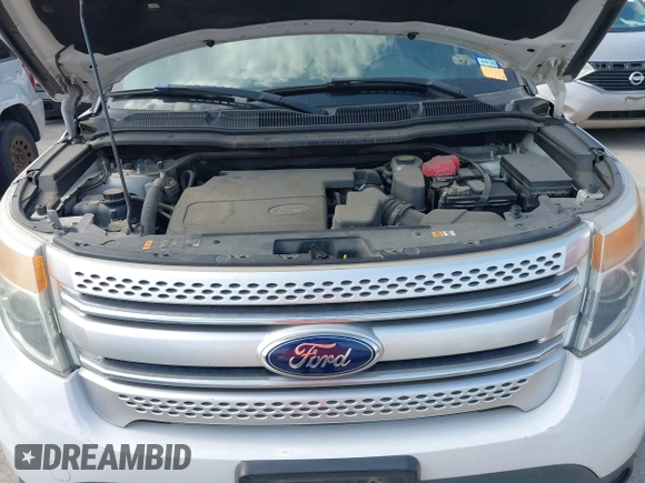 2013 Ford Explorer XLT with VIN 1FM5K7D81DGA33851, listed as a IAAI auction lot 42058840 with 264,577 mi miles. Bid and sale history available at carsss.com. Image 10.