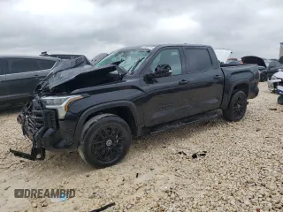 2024 Toyota Tundra Limited Hybrid z VIN 5TFWC5DB7RX045130, wystawiony jako Copart lot #50932715 z przebiegiem 17 046 mil mil oraz Szkoda całkowita • Salvage title. Historia ofert i sprzedaży dostępna na DreamBid. Obrazek 1.