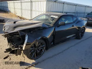 2023 Chevrolet Camaro ZL1 z VIN 1G1FK1R62P0135825, wystawiony jako Copart lot #84081194 z przebiegiem 57 719 mil mil oraz Szkody całkowita. Historia ofert i sprzedaży dostępna na DreamBid. Obrazek 1.