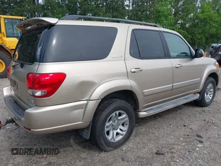 2005 Toyota Sequoia Limited with VIN 5TDBT48A35S234156, listed as a IAAI auction lot 42181692 with 270,131 mi miles and . Bid and sale history available at DreamBid. Image 4.
