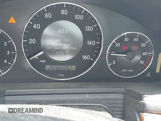 2007 Mercedes-Benz E 350 z VIN WDBUF56X17B147734, wystawiony jako IAAI lot #42453861 z przebiegiem 167 326 mil mil oraz . Historia ofert i sprzedaży dostępna na DreamBid. Obrazek 7.