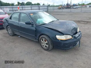 2000 Honda Accord SE с VIN 1HGCG5677YA117267, выставлен на аукционе IAAI как лот 42340016 с пробегом Не указан миль и . История ставок и продаж доступна на DreamBid. Изображение 1.