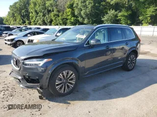 2022 Volvo XC90 Momentum with VIN YV4A221K4N1817836, listed as a Copart auction lot 68530544 with 41,035 mi miles and Salvage Title. Bid and sale history available at carsss.com. Image 1.