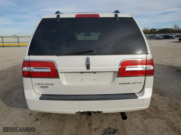2013 Lincoln Navigator L with VIN 5LMJJ3J58DEL06961, listed as a Copart auction lot 80228444 with 184,384 mi miles and Salvage Title. Bid and sale history available at carsss.com. Image 6.