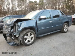 2008 Chevrolet Avalanche LS with VIN 3GNEC12078G124913, listed as a Copart auction lot 83841964 with 211,148 mi miles and Salvage Title. Bid and sale history available at carsss.com. Image 1.