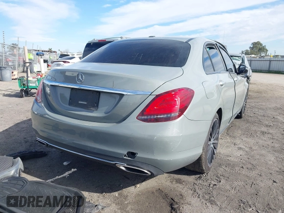 2020 Mercedes-Benz C 300 with VIN 55SWF8DB5LU329462, listed as a IAAI auction lot 41659042 with 186,594 mi miles and . Bid and sale history available at carsss.com. Image 4.