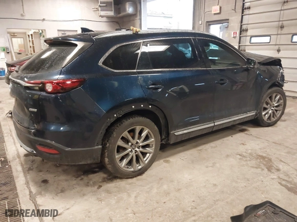 2018 Mazda CX-9 Grand Touring with VIN JM3TCBDY6J0216508, listed as a IAAI auction lot 41192901 with 60,366 mi miles. Bid and sale history available at carsss.com. Image 4.