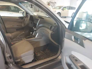 2009 Subaru Forester X Limited с VIN JF2SH64679H792683, выставлен на аукционе IAAI как лот 42528773 с пробегом 136 671 миль миль и . История ставок и продаж доступна на DreamBid. Изображение 5.