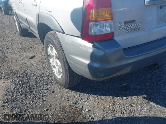 2002 Mazda Tribute LX with VIN 4F2YU081X2KM33854, listed as a IAAI auction lot 41670828 with 225,380 mi miles and . Bid and sale history available at DreamBid. Image 12.