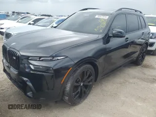 2023 BMW X7 M60i z VIN 5UX33EM01P9S00787, wystawiony jako Copart lot #78547974 z przebiegiem Nie podano mil oraz Nie do naprawy. Historia ofert i sprzedaży dostępna na DreamBid. Obrazek 1.
