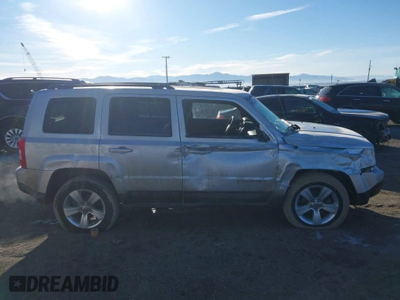2012 Jeep Patriot Sport z VIN 1C4NJRBB8CD511426, wystawiony jako IAAI lot #41669648 z przebiegiem 147 016 mil mil oraz . Historia ofert i sprzedaży dostępna na DreamBid. Obrazek 14.
