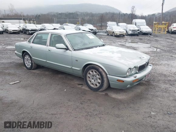 1998 Jaguar XJ with VIN SAJHN1242WC819689, listed as a IAAI auction lot 41148530 with 60,143 mi miles and . Bid and sale history available at DreamBid. Image 1.