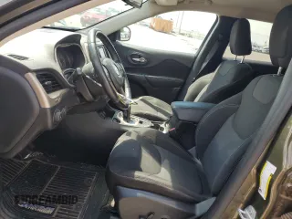 2015 Jeep Cherokee Latitude with VIN 1C4PJLCB1FW689191, listed as a Copart auction lot 55698695 with 114,070 mi miles and Clean Title. Bid and sale history available at carsss.com. Image 7.