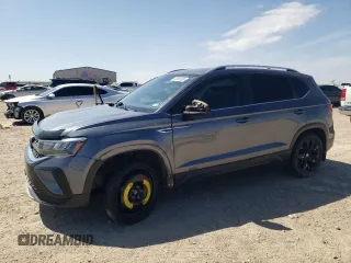 2022 Volkswagen Taos SE z VIN 3VVRX7B29NM076624, wystawiony jako Copart lot #52852905 z przebiegiem 65 043 mil mil oraz Szkoda całkowita • Salvage title. Historia ofert i sprzedaży dostępna na DreamBid. Obrazek 1.