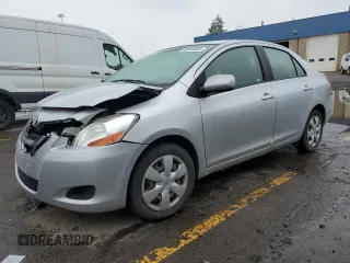 2008 Toyota Yaris z VIN JTDBT923981204412, wystawiony jako Copart lot #60044655 z przebiegiem 194 098 mil mil oraz Czysty tytuł • Clean title. Historia ofert i sprzedaży dostępna na DreamBid. Obrazek 1.