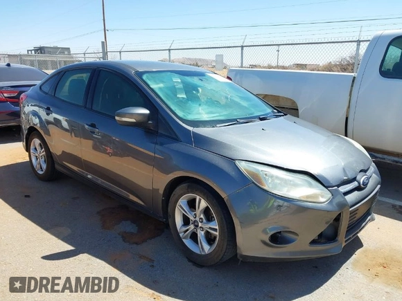 2013 Ford Focus SE with VIN 1FADP3F2XDL152112, listed as a IAAI auction lot 41839118 with 157,609 mi miles. Bid and sale history available at carsss.com. Image 1.