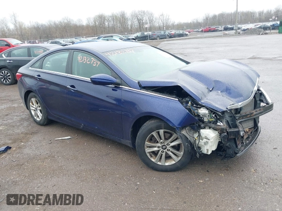 2013 Hyundai Sonata GLS z VIN 5NPEB4AC7DH712823, wystawiony jako IAAI lot #42132737 z przebiegiem 108 993 mil mil oraz . Historia ofert i sprzedaży dostępna na DreamBid. Obrazek 1.