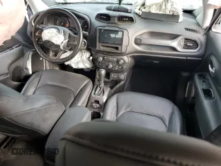 2018 Jeep Renegade Limited z VIN ZACCJADB3JPJ04597, wystawiony jako Copart lot #53925805 z przebiegiem 89 226 mil mil oraz Nie do naprawy • Non repairable. Historia ofert i sprzedaży dostępna na DreamBid. Obrazek 8.