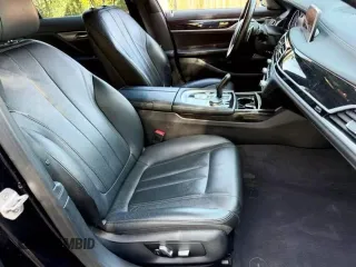 2019 BMW 7 Series 740i z VIN WBA7E2C59KB218XXX, wystawiony jako Copart lot #48633165 z przebiegiem 79 444 mil mil oraz Czysty tytuł • Clean title. Historia ofert i sprzedaży dostępna na DreamBid. Obrazek 5.