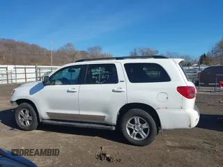 2013 Toyota Sequoia SR5 with VIN 5TDBW5G17DS086641, listed as a IAAI auction lot 41655162 with 210,828 mi miles. Bid and sale history available at carsss.com. Image 15.