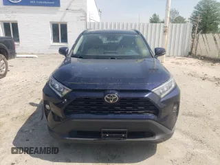 2019 Toyota RAV4 XLE with VIN 2T3W1RFV0KC027858, listed as a Copart auction lot 54301995 with 145,669 mi miles and Salvage Title. Bid and sale history available at carsss.com. Image 5.