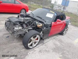 2006 Pontiac Solstice with VIN 1G2MB35B06Y113601, listed as a IAAI auction lot 41330622 with 1 mi miles. Bid and sale history available at carsss.com. Image 2.
