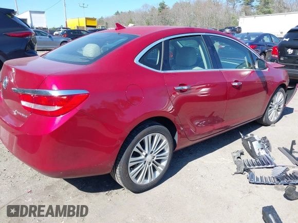 2014 Buick Verano with VIN 1G4PP5SK1E4157067, listed as a IAAI auction lot 42042398 with 93,127 mi miles. Bid and sale history available at carsss.com. Image 4.
