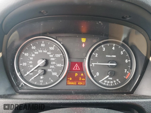 2015 BMW X1 xDrive28i z VIN WBAVL1C5XFVY35591, wystawiony jako Copart lot #59353955 z przebiegiem 86 462 mil mil oraz Czysty tytuł • Clean title. Historia ofert i sprzedaży dostępna na DreamBid. Obrazek 9.