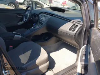 2015 Toyota Prius Four with VIN JTDKN3DU0F0431780, listed as a IAAI auction lot 40506614 with 102,670 mi miles. Bid and sale history available at carsss.com. Image 5.