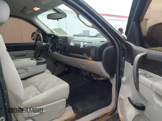 2011 Chevrolet Silverado 1500 LT with VIN 1GCRKSE3XBZ142158, listed as a IAAI auction lot 41917477 with 235,730 mi miles and . Bid and sale history available at DreamBid. Image 5.