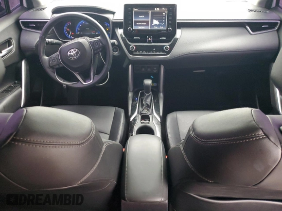 2022 Toyota Corolla Cross XLE with VIN 7MUDAAAG6NV014706, listed as a Copart auction lot 52456065 with 31,041 mi miles and Salvage title. Bid and sale history available at DreamBid. Image 8.