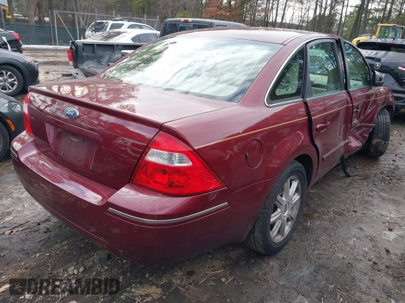 2005 Ford Five Hundred Limited with VIN 1FAFP25155G129701, listed as a IAAI auction lot 41402097 with 86,264 mi miles. Bid and sale history available at carsss.com. Image 4.